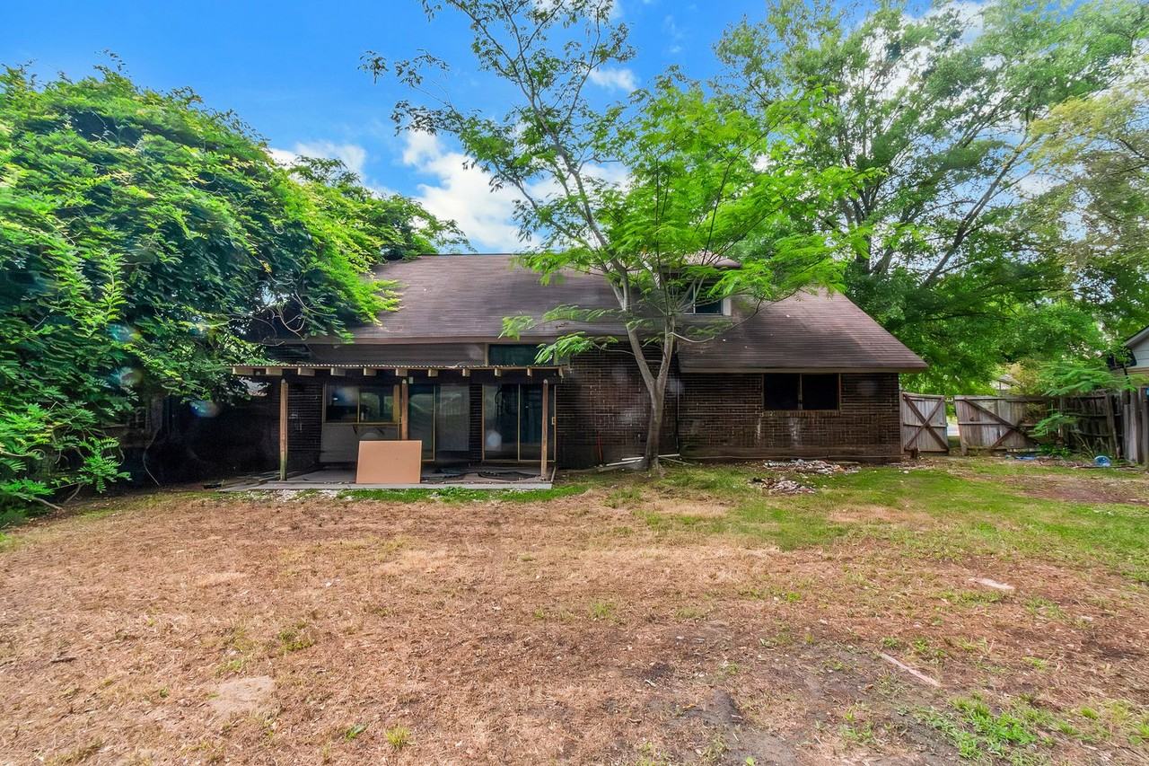 3325 Valley Bend Rd - Photo 5 of 36