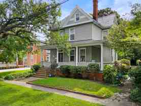 3114 Luxembourg Ave - Photo 1 of 1