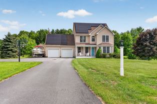 9 Stephen Dr - Photo 1 of 1