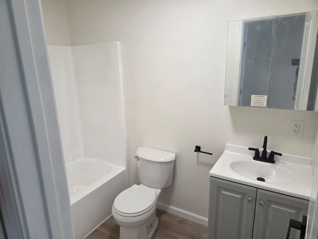 108 Ball St - Photo 4 of 7
