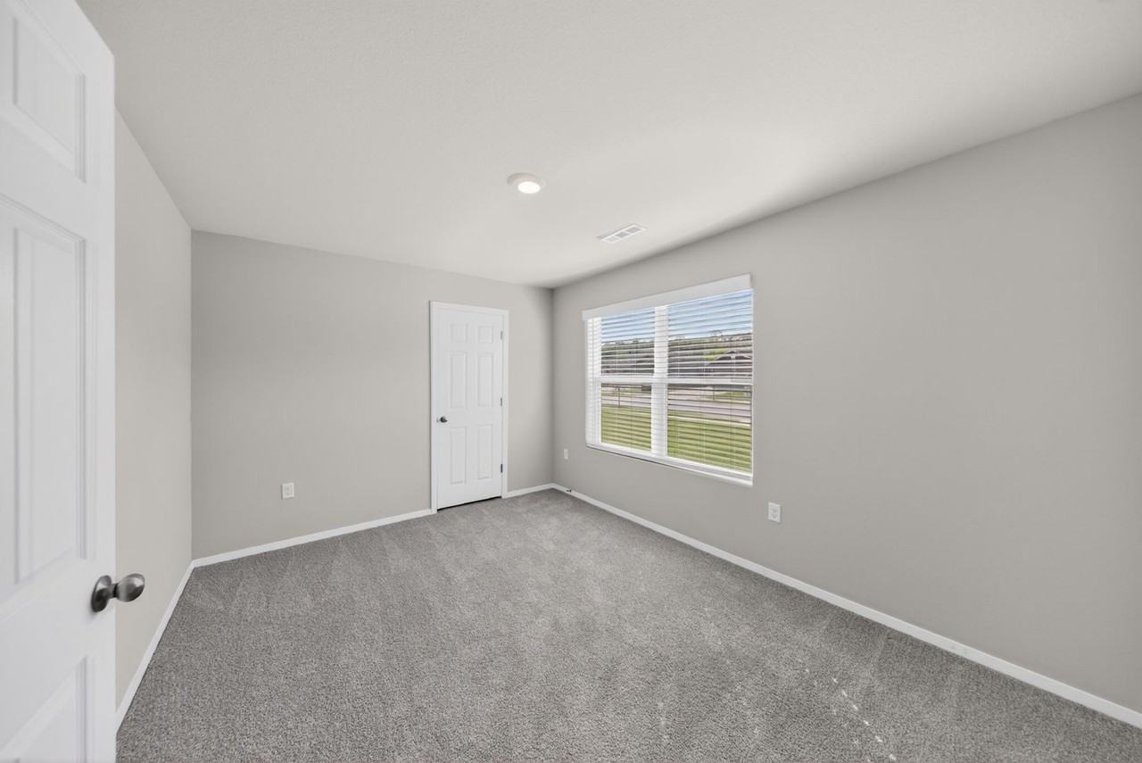 4405 Sw Sackett Ave - Photo 3 of 22