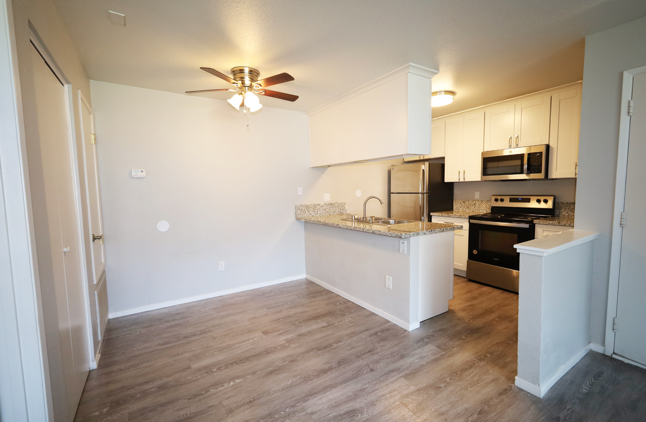Sierra Ridge Apartments - Photo 5 of 30