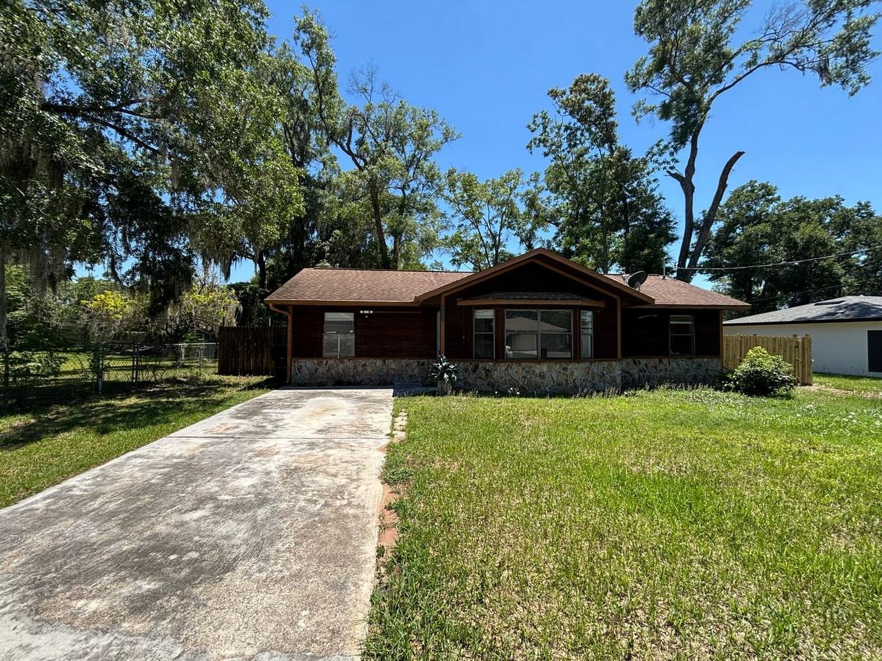 5532 Nw 57th Pl - Photo 2 of 21