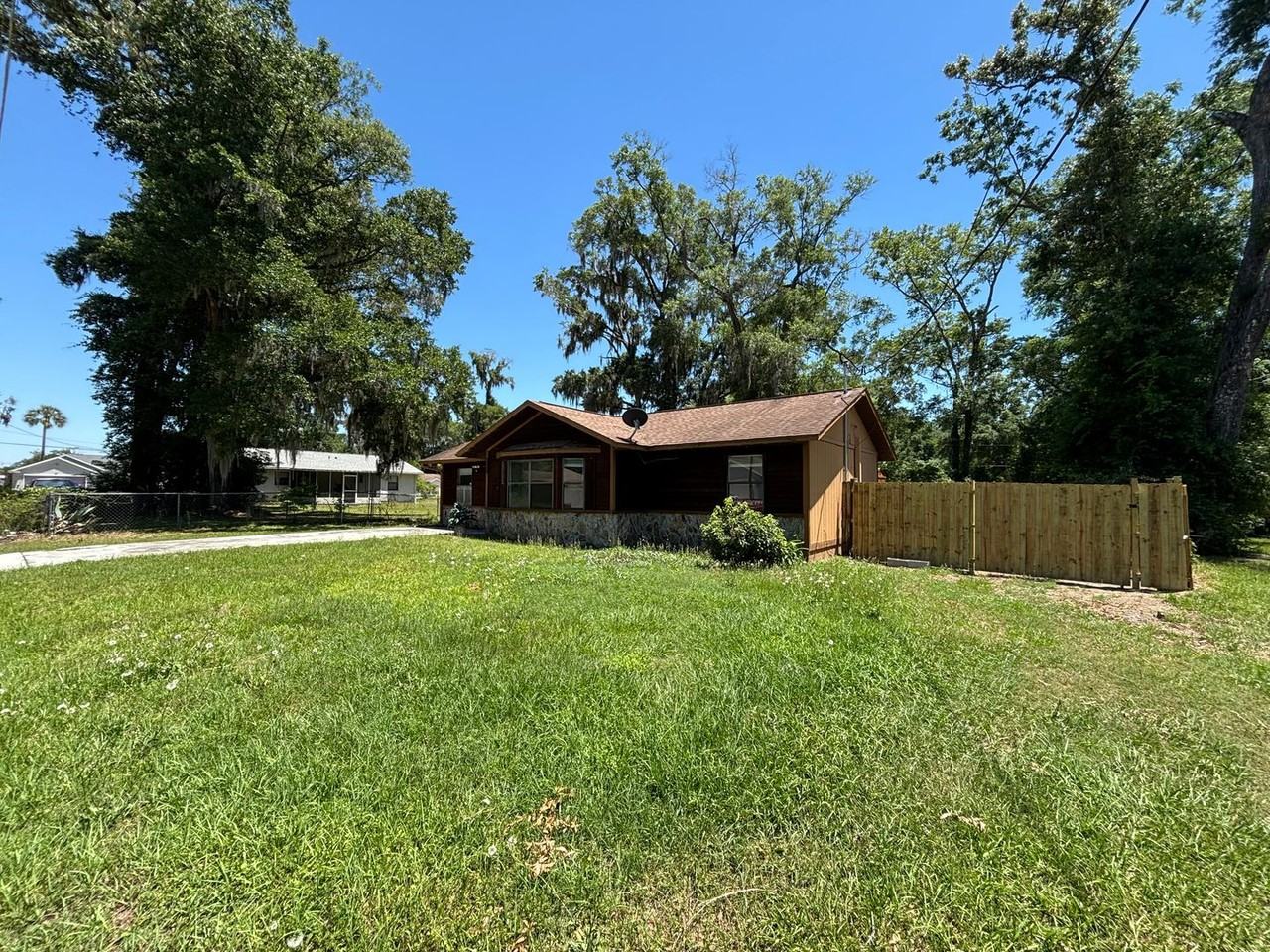 5532 Nw 57th Pl - Photo 4 of 21