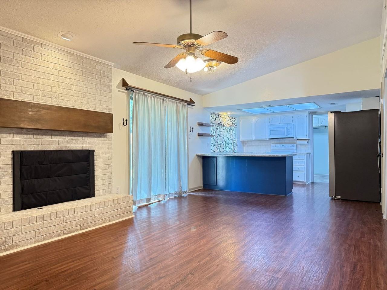 3604 Royal Oak Dr - Photo 7 of 27