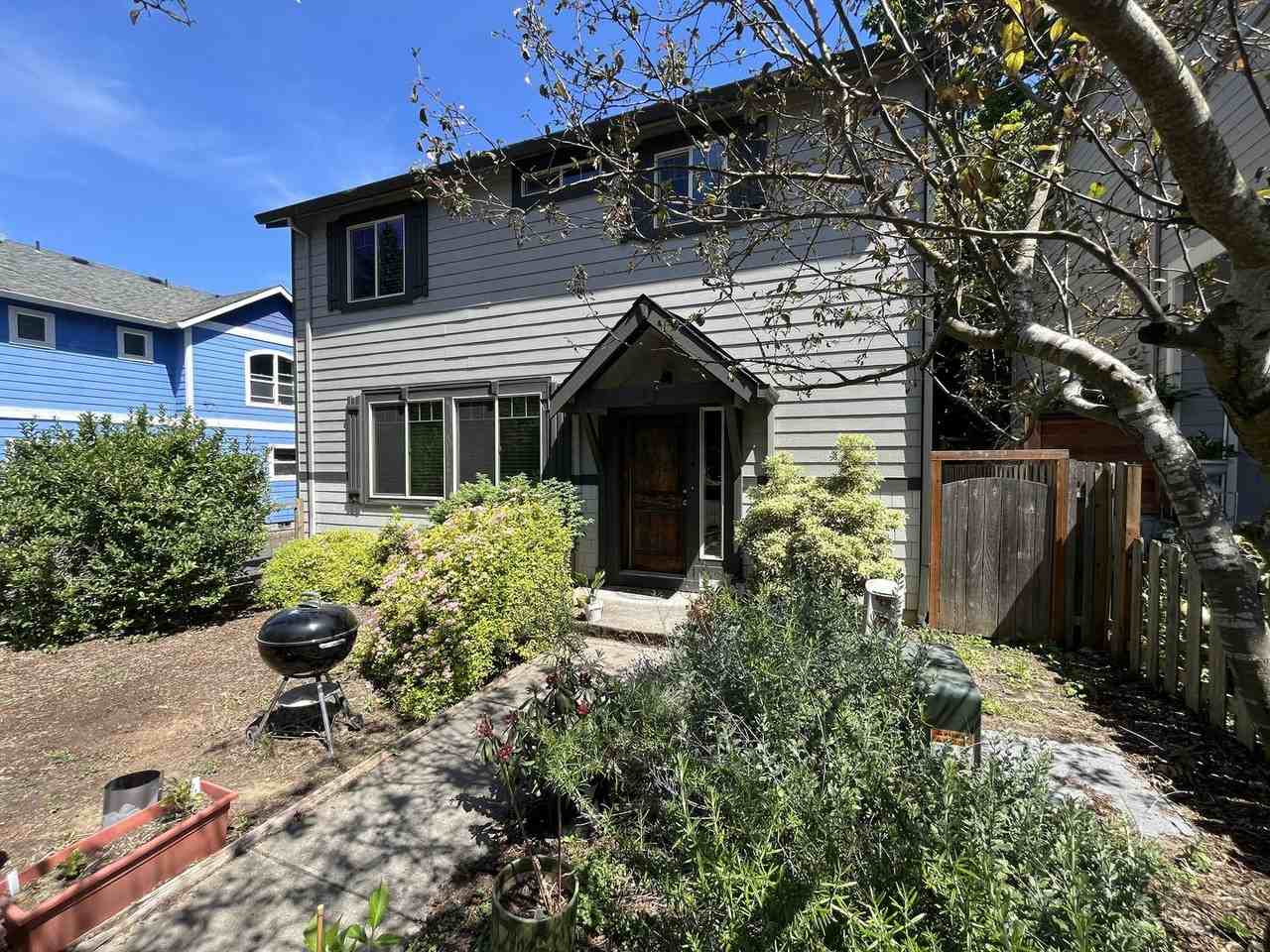 9304 N Macrum Ave - Photo 3 of 40