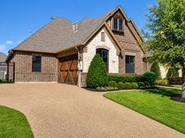 featured image of 1209 Verona Way