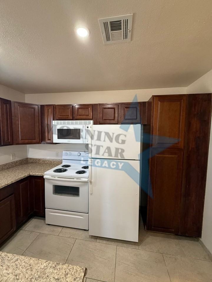 3405 Valverde Loop - Photo 7 of 23