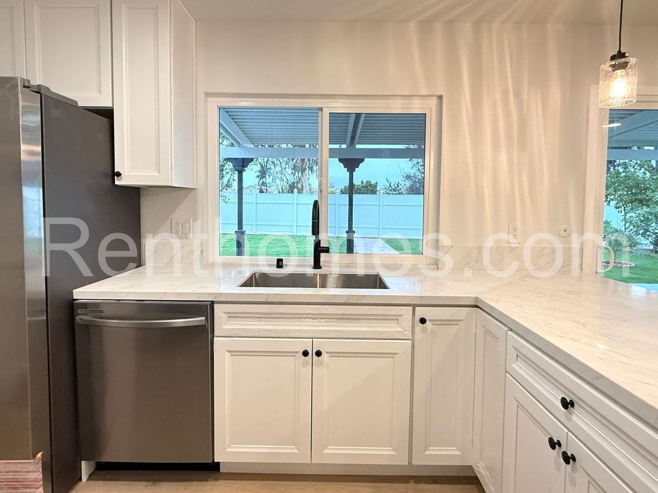 9342 Twin Mountain Cir - Photo 7 of 32