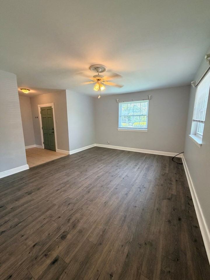 302 Bowles Ave - Photo 6 of 20