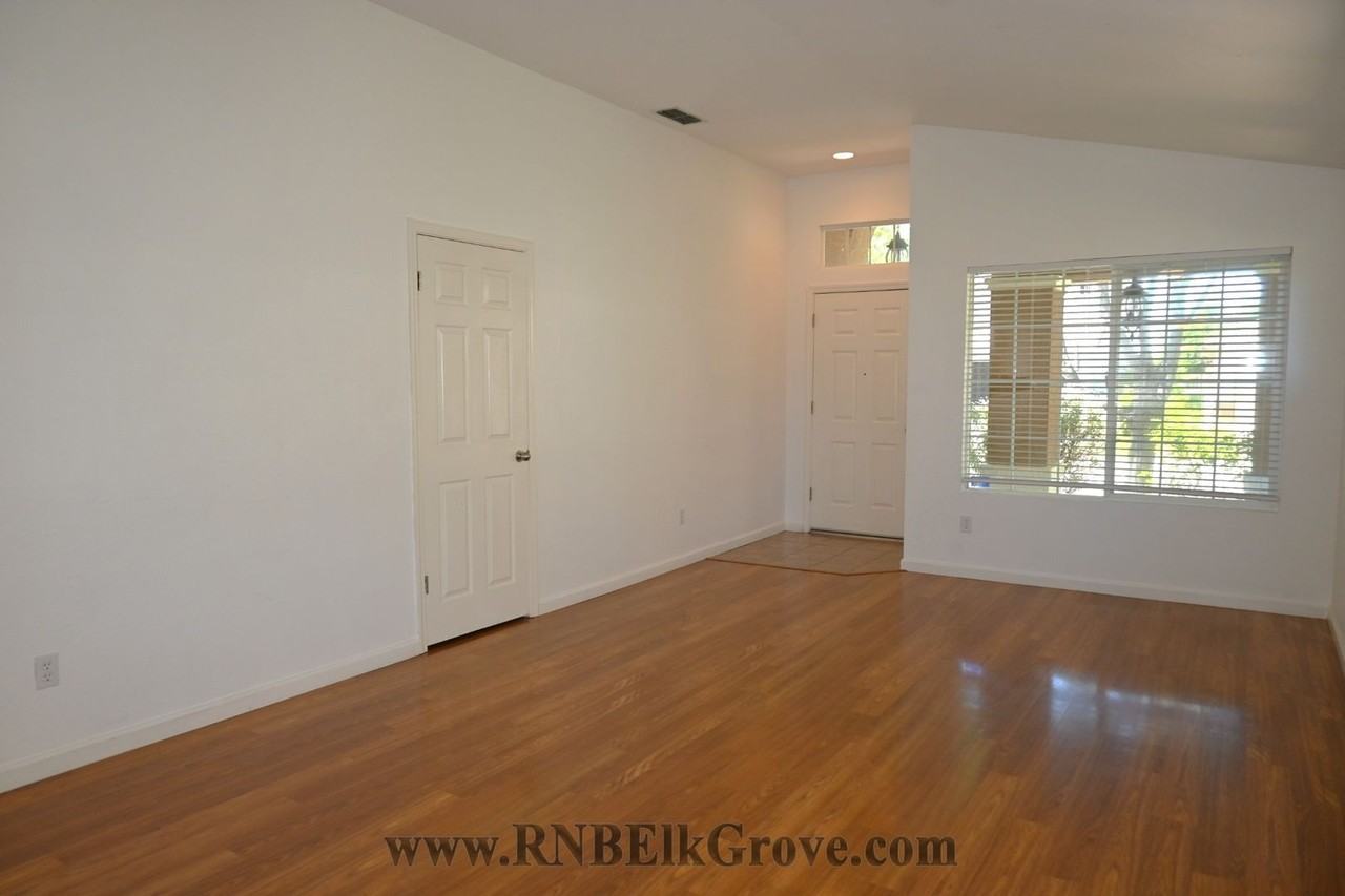 9142 Eastpointe Ct - Photo 6 of 26