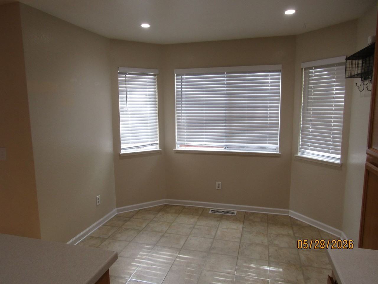 2782 Royal Oak Pl - Photo 5 of 17