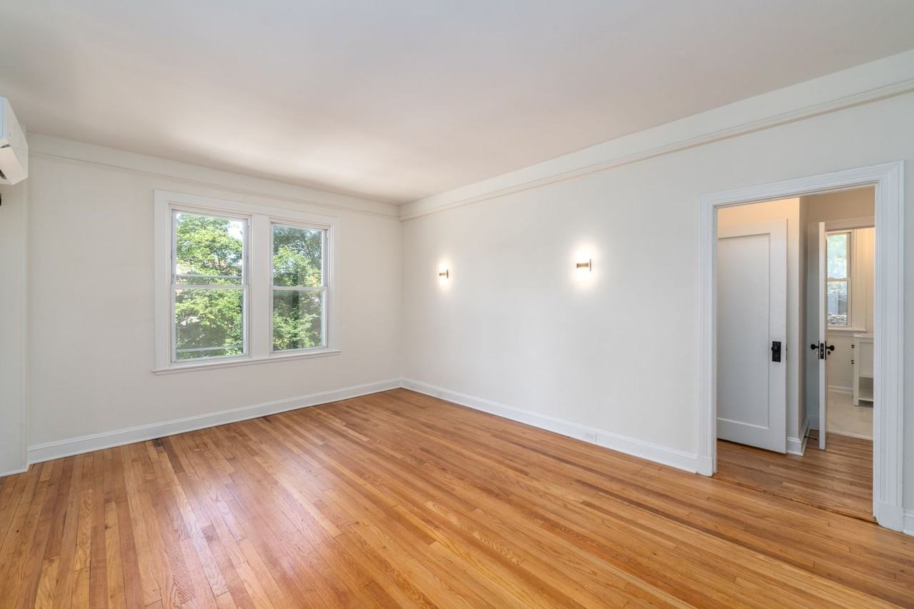 Guilford Apartments, LLC - Photo 3 of 33