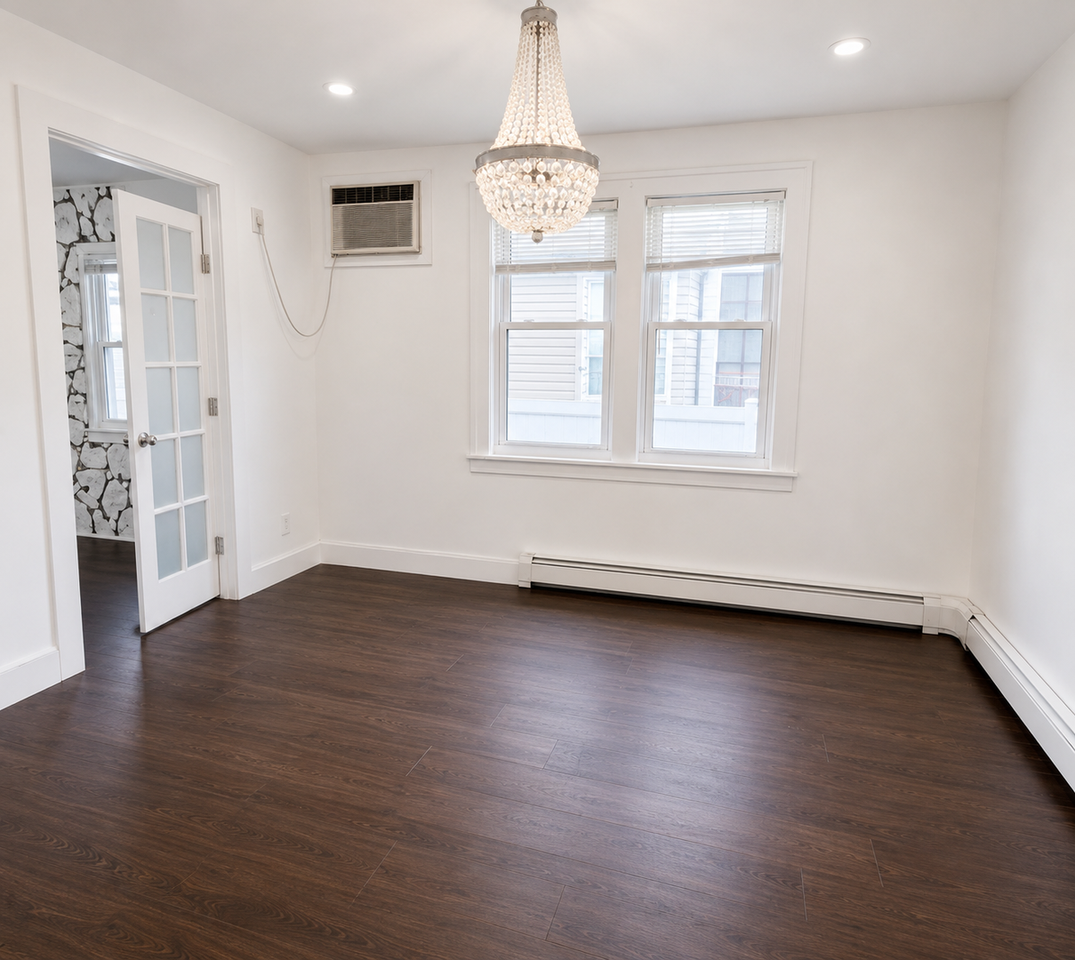 343 W 3rd Ave - Photo 4 of 9