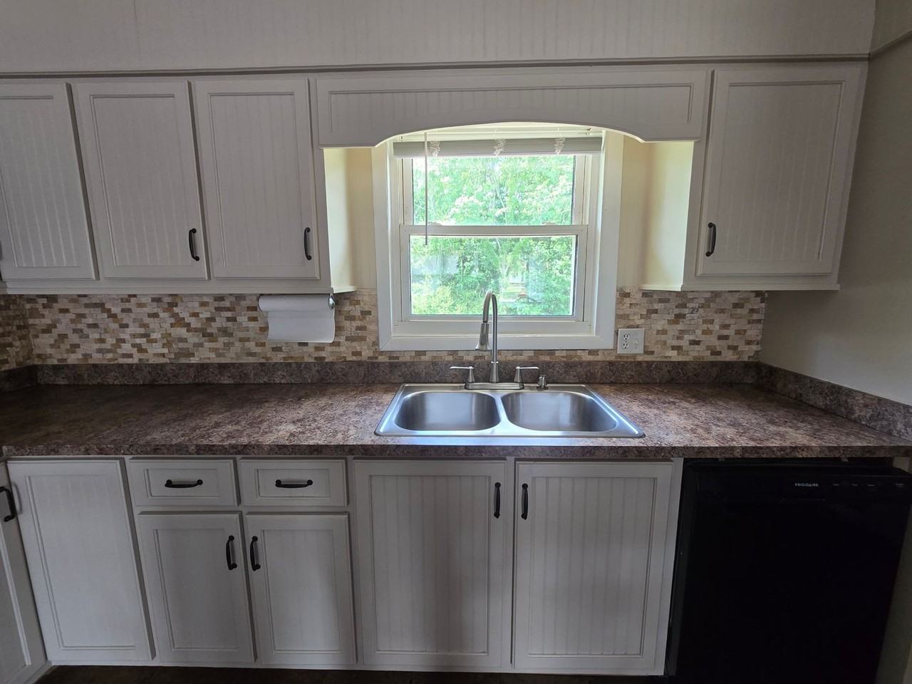 4665 Peace Rd - Photo 5 of 25