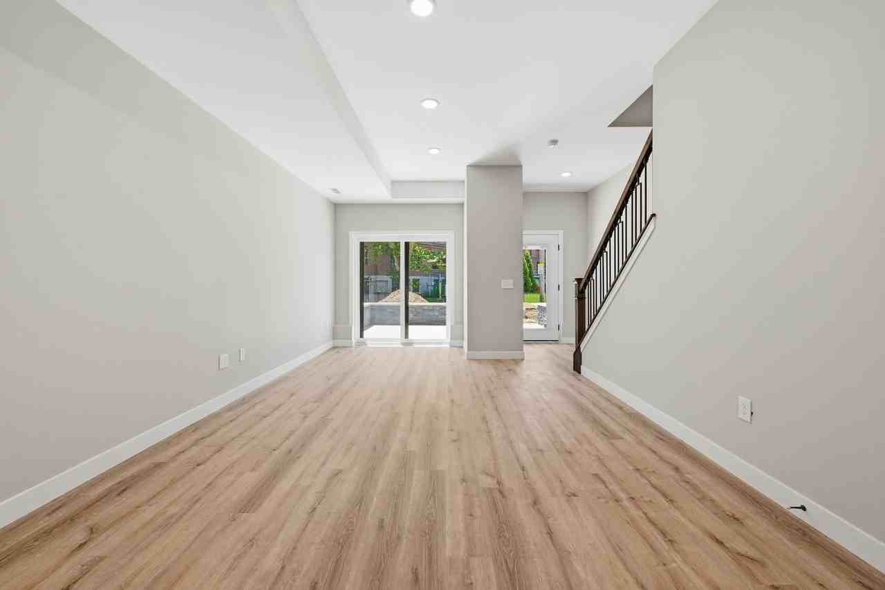 4720 Walworth Ave - Photo 2 of 43