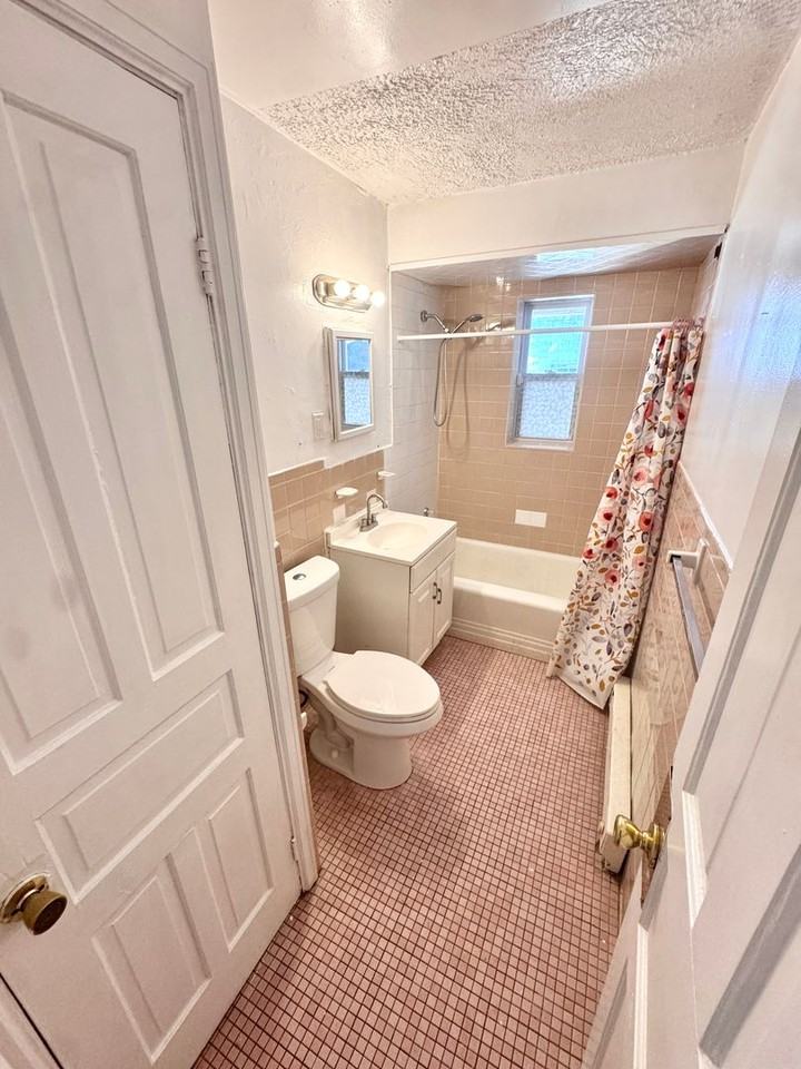 535 W Tilghman Street - Photo 6 of 32