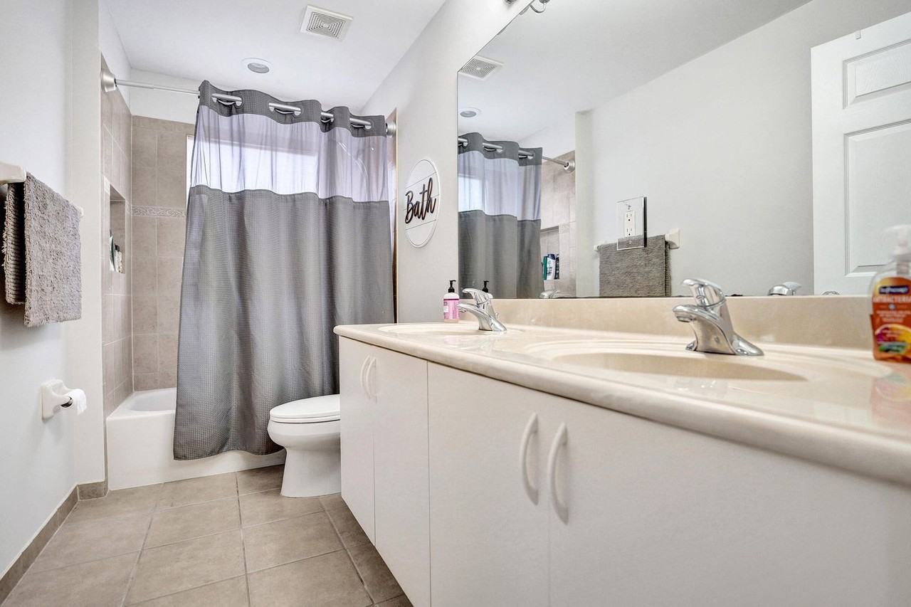 8876 Sandy Crest Ln #8876 - Photo 2 of 45