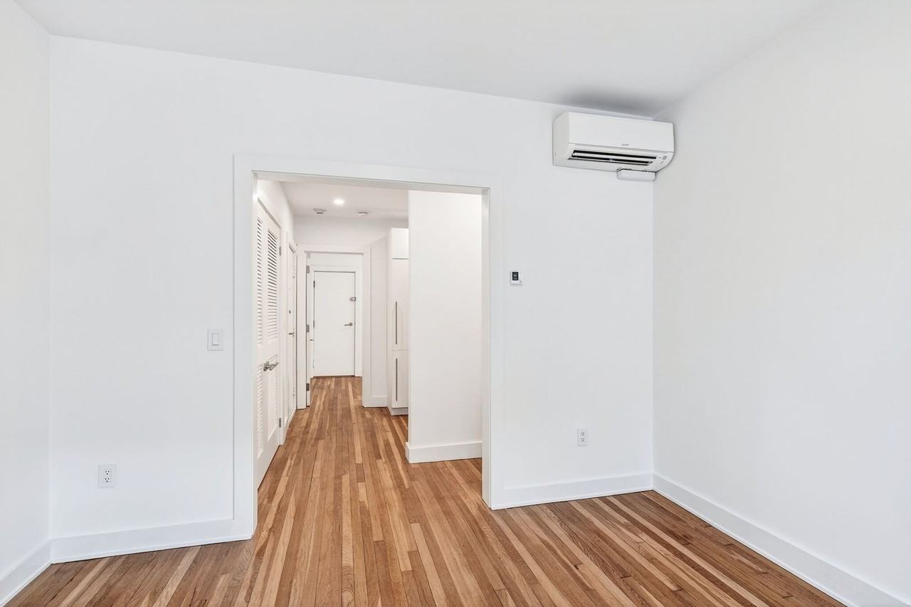 22 Elko St - Photo 2 of 13