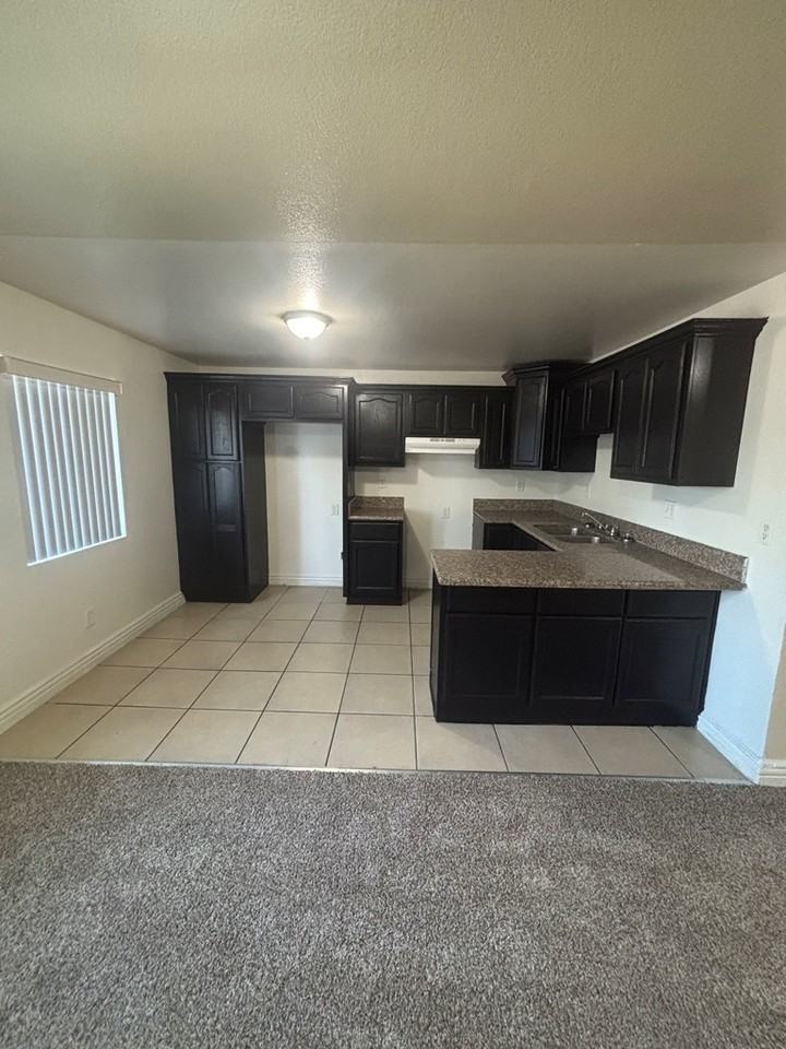926 West 64th Street - Photo 3 of 13