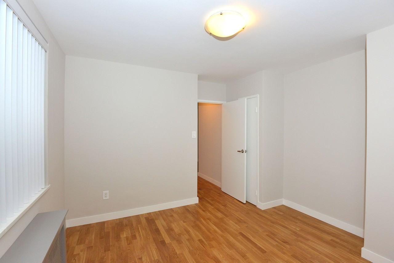 263 - 265 Russell Hill Road - Photo 7 of 10