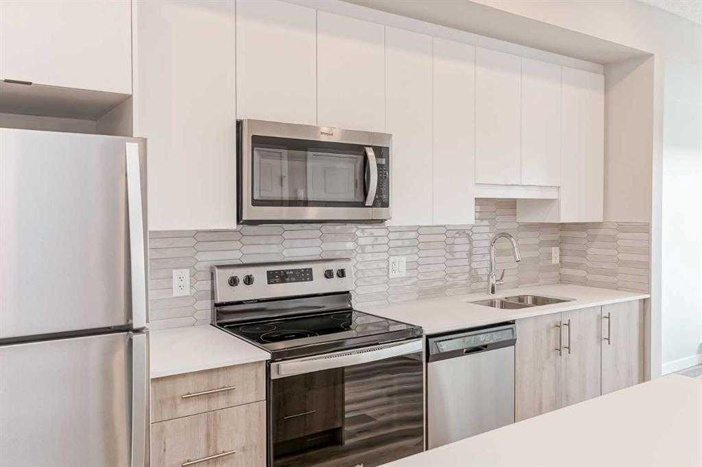 Konekt - 1605 17th Street SE - Photo 4 of 18