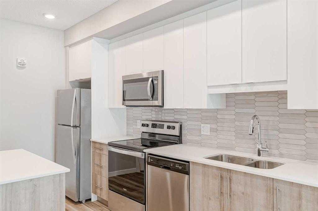 Konekt - 1605 17th Street SE - Photo 5 of 18