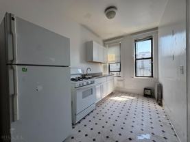 41st St #3L - Photo 1 of 1