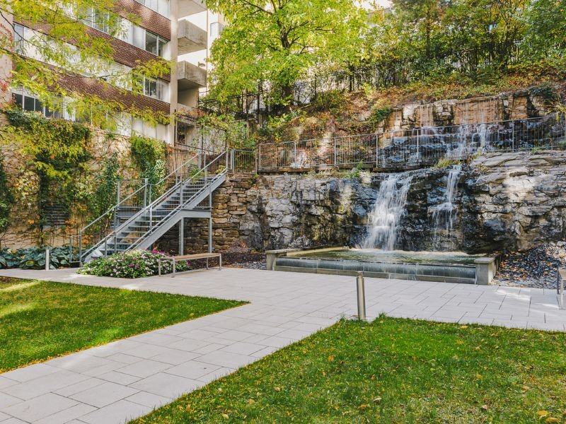 Le Parc - Photo 2 of 16
