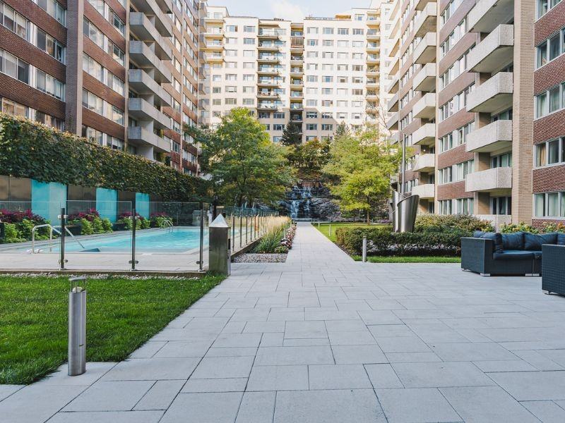 Le Parc - Photo 2 of 20