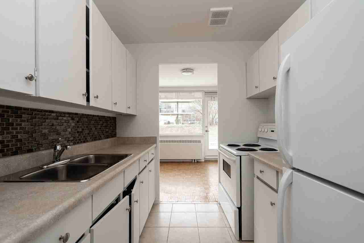 150 Donway & 4 Overland - Photo 5 of 11
