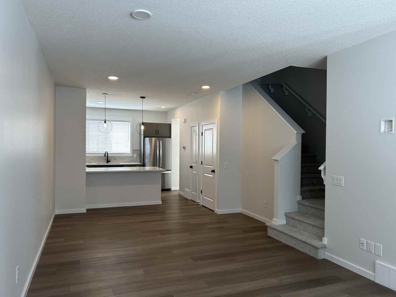22663 81 Ave Nw - Photo 7 of 34