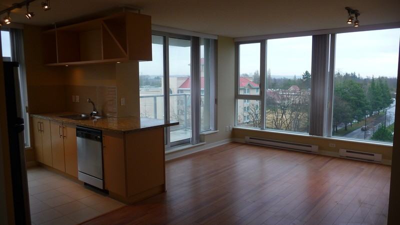5028 Kwantlen St - Photo 3 of 19