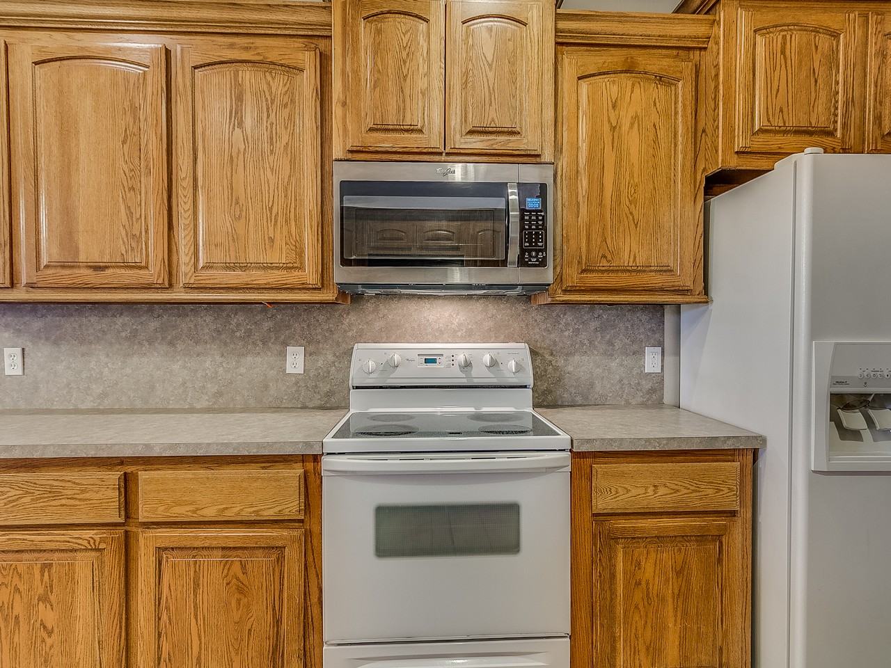 901 Ne 26th Ct #1 - Photo 5 of 29
