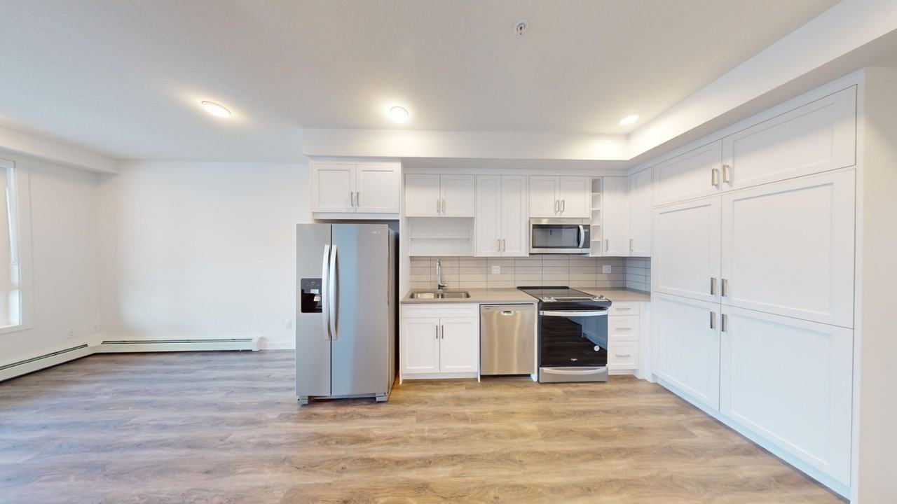 3932 - 3932 University Avenue Northwest - Photo 4 of 21