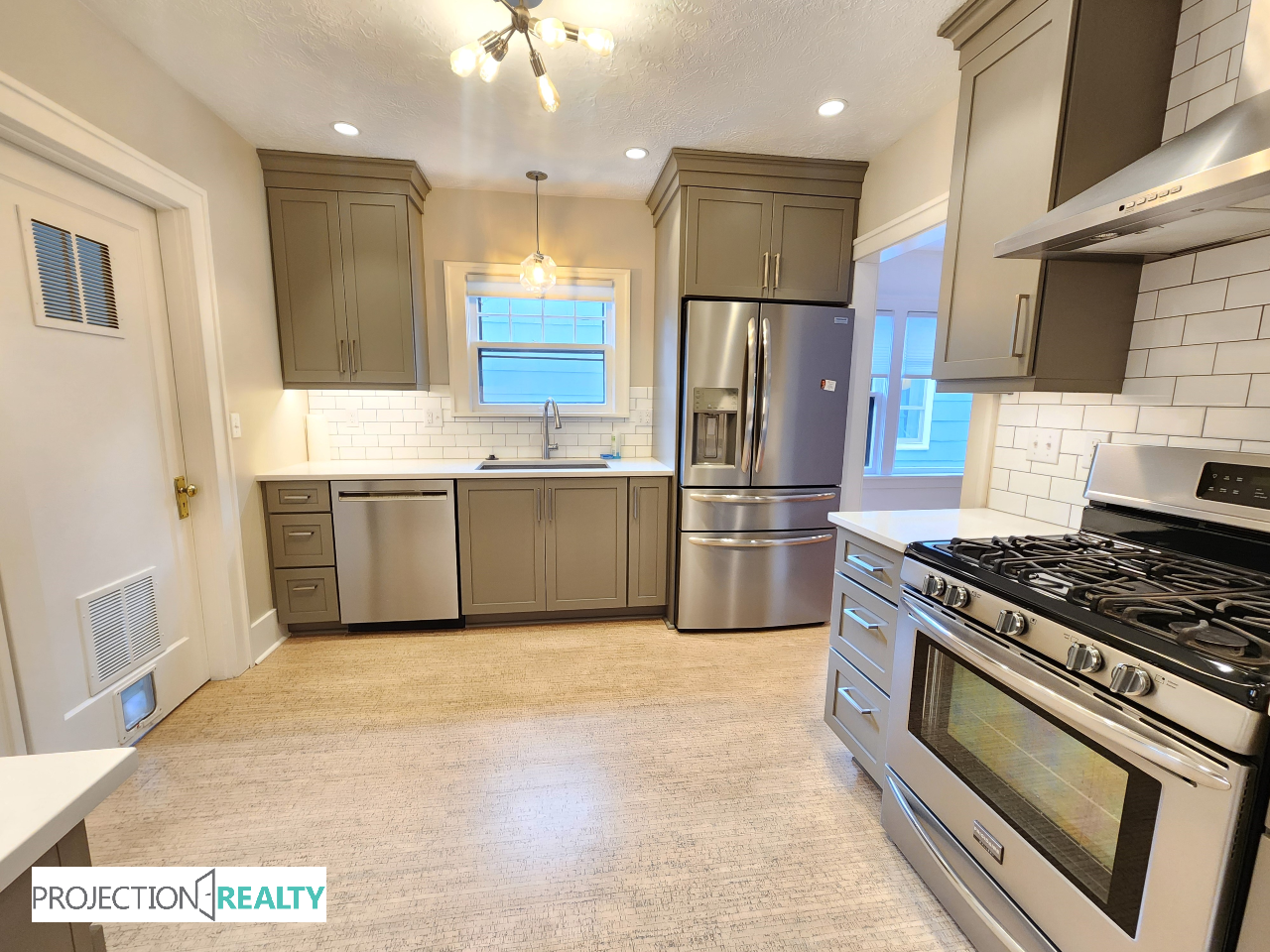 3336 Ne 11th Ave - Photo 6 of 29