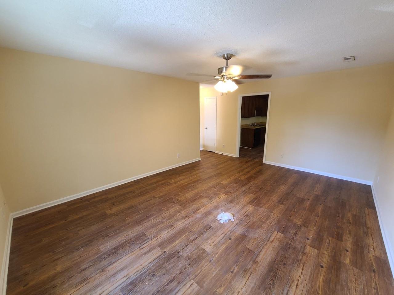 134 Calvin Court - Photo 4 of 10