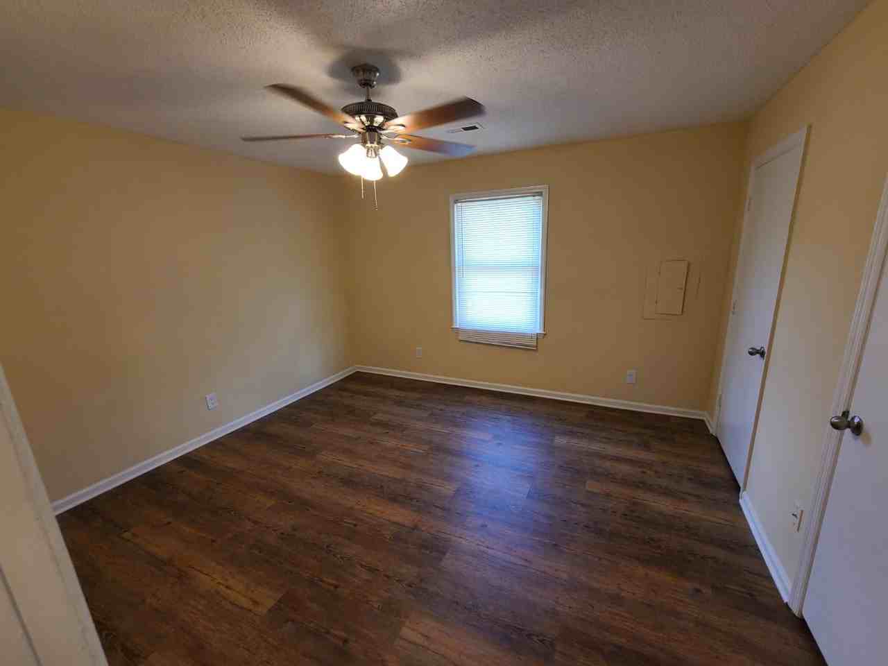 134 Calvin Court - Photo 7 of 10