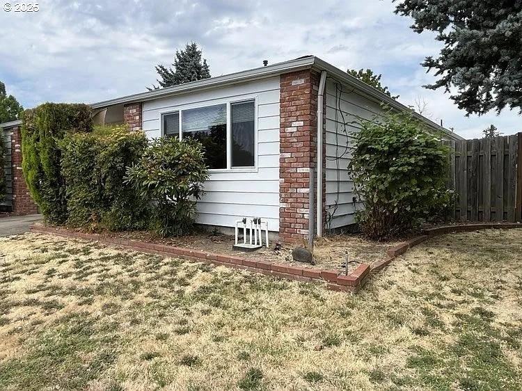 2801 Raleigh Ct SE - Photo 6 of 6