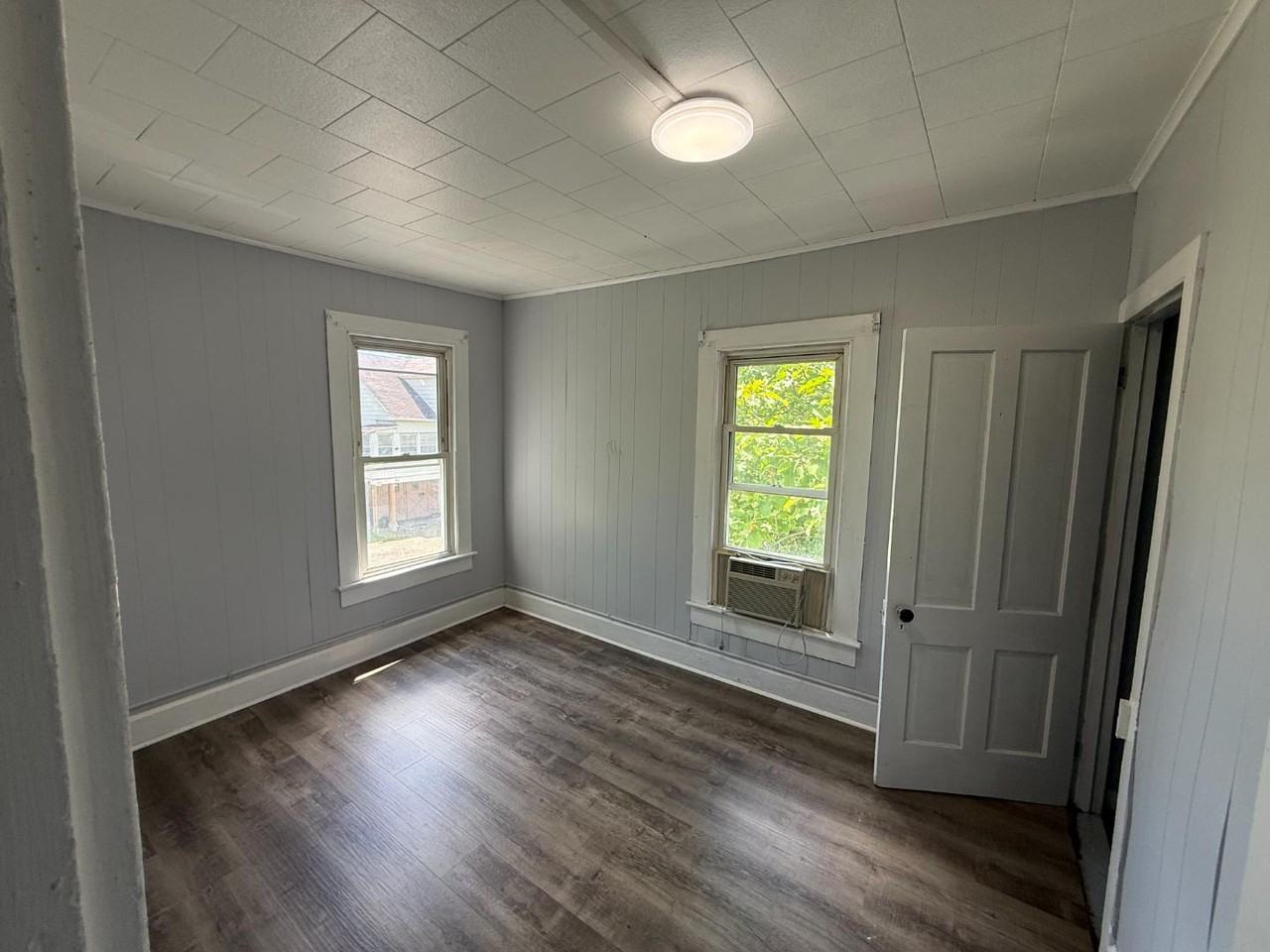 154 Willow St - Photo 4 of 11