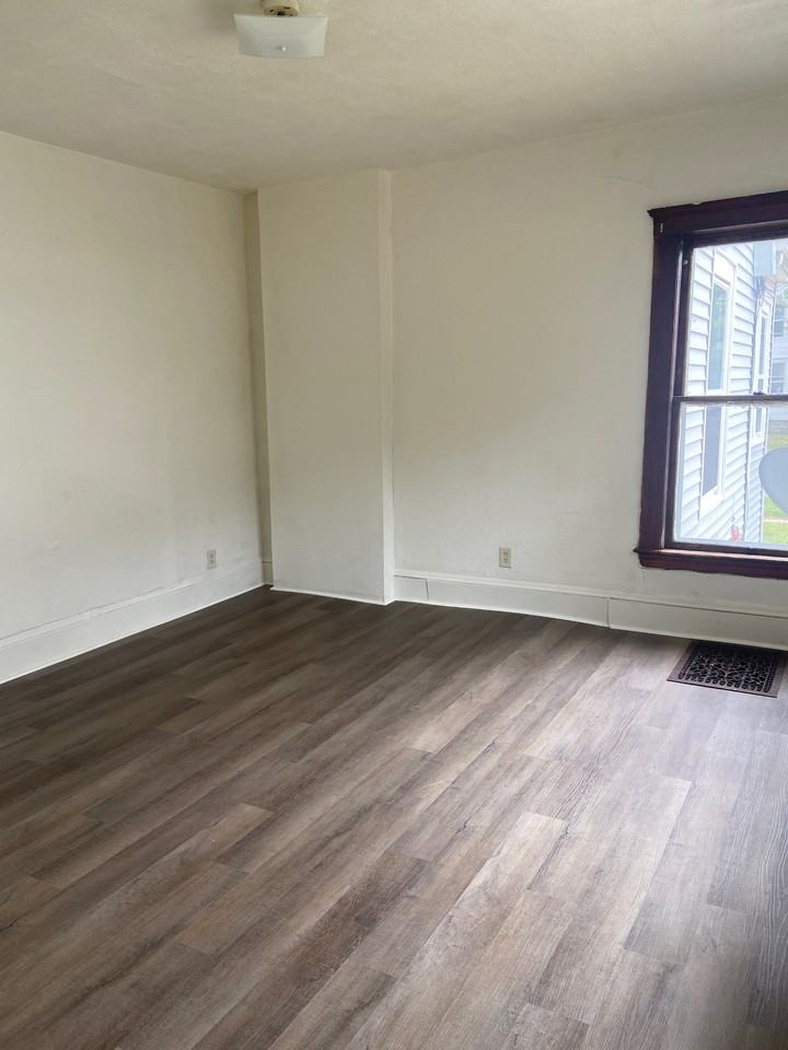 324 Union St #3 - Photo 5 of 5