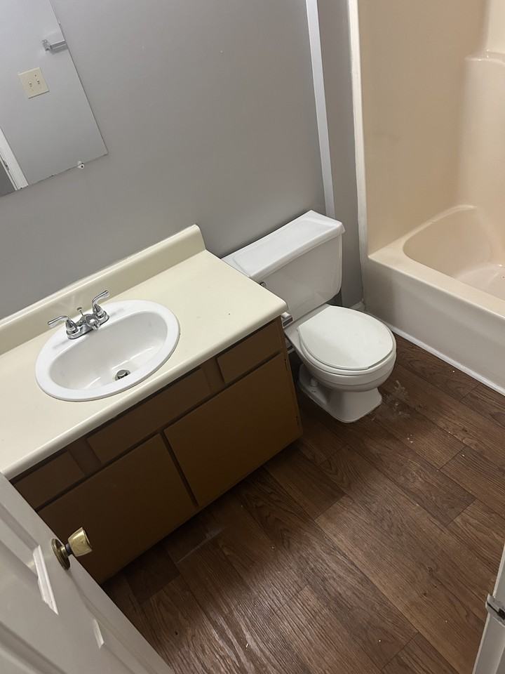 139 Angela Dr Apt B #139B - Photo 6 of 22