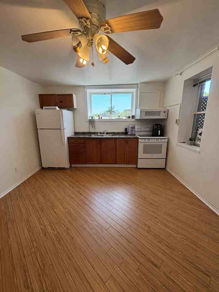 106 Christina St S #1 - Photo 3 of 8