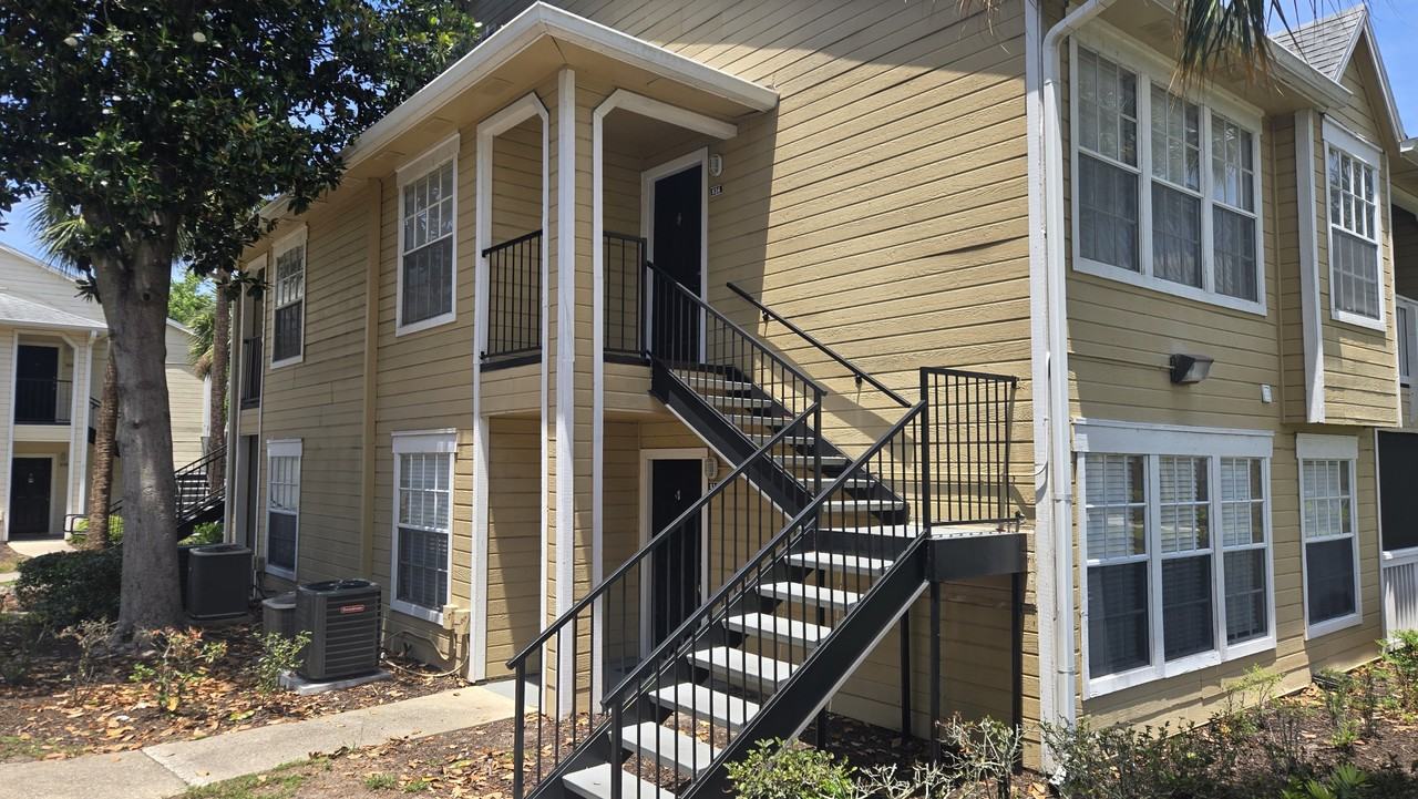 1077 S Hiawassee Rd #824 - Photo 3 of 9
