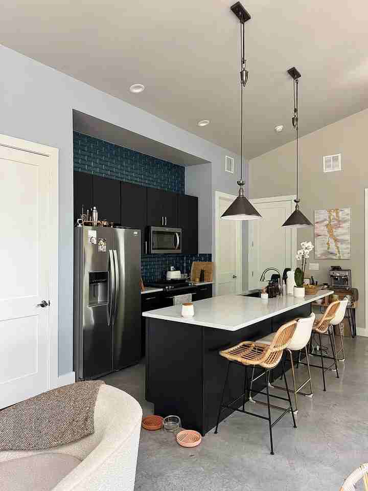 1142 Eleanor St - Photo 3 of 31