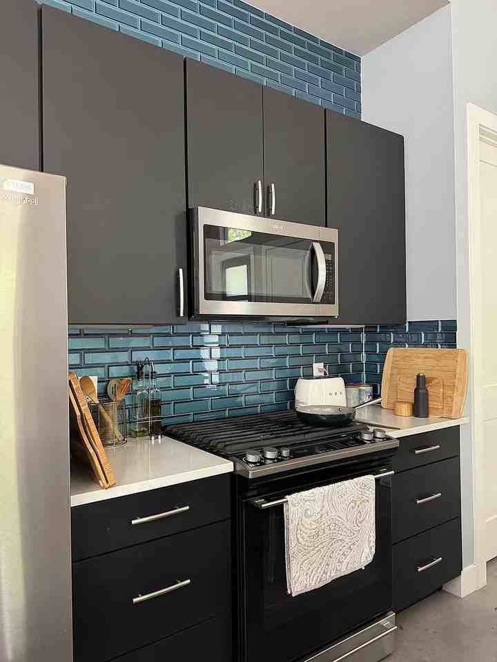 1142 Eleanor St - Photo 4 of 31