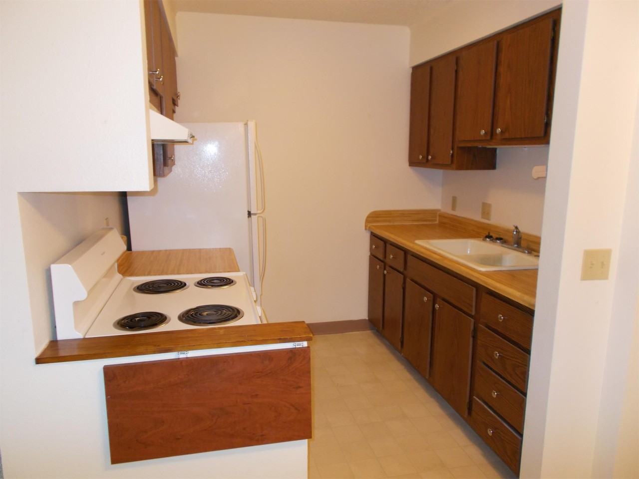 302 N Broadway St #5 - Photo 4 of 15