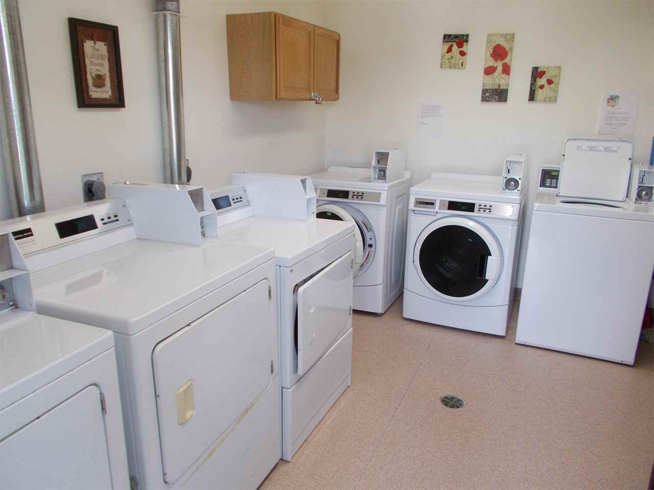 302 N Broadway St #5 - Photo 7 of 15