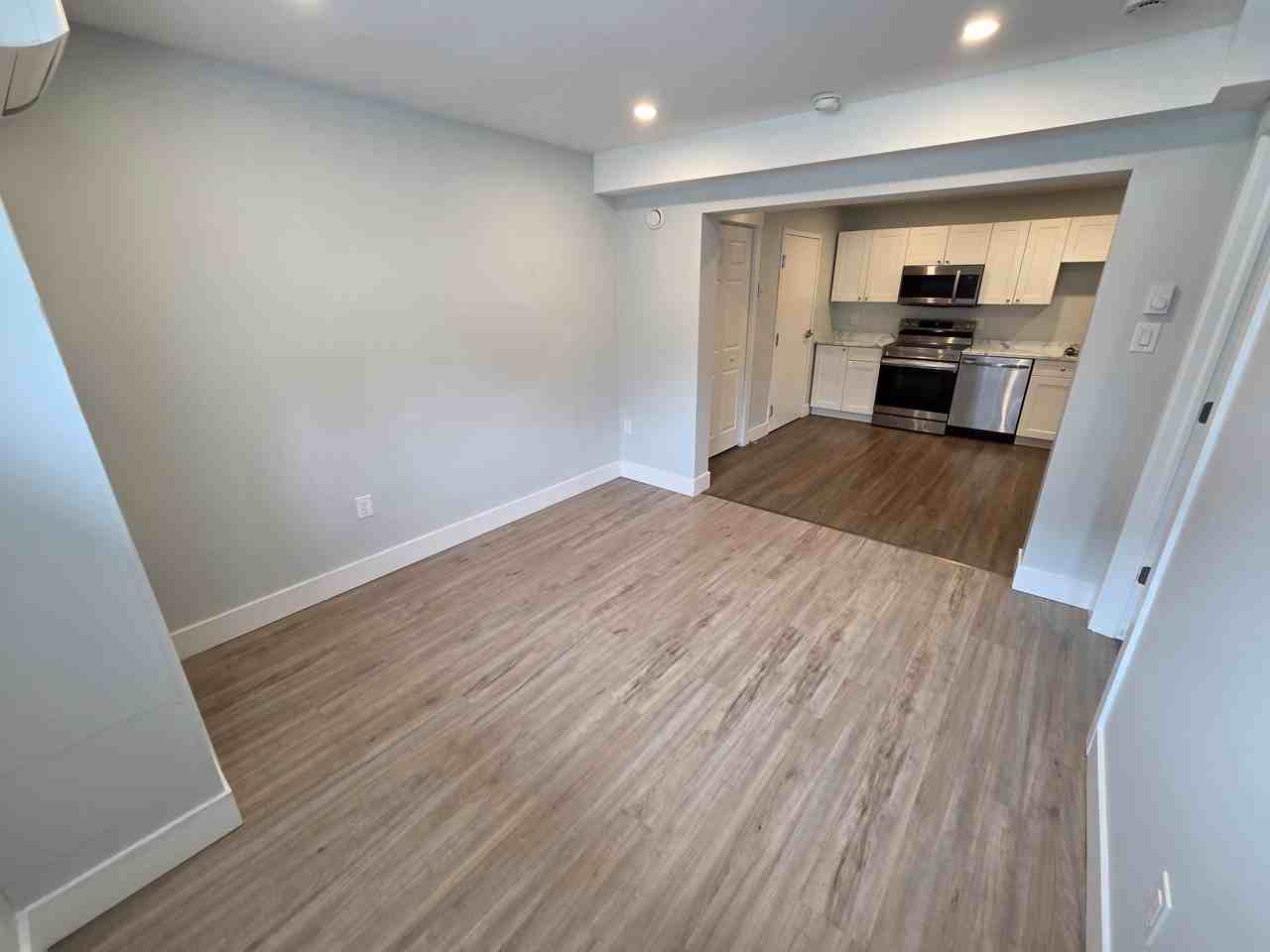 250 Ellerdale St #C - Photo 4 of 16