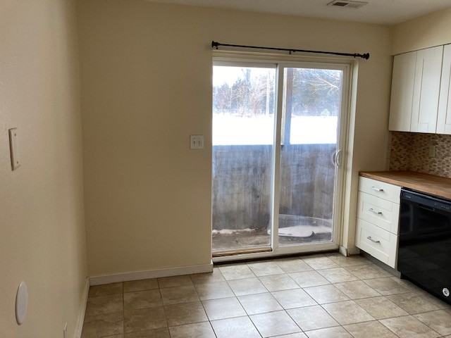 2604 N Webb Rd #4 - Photo 4 of 10